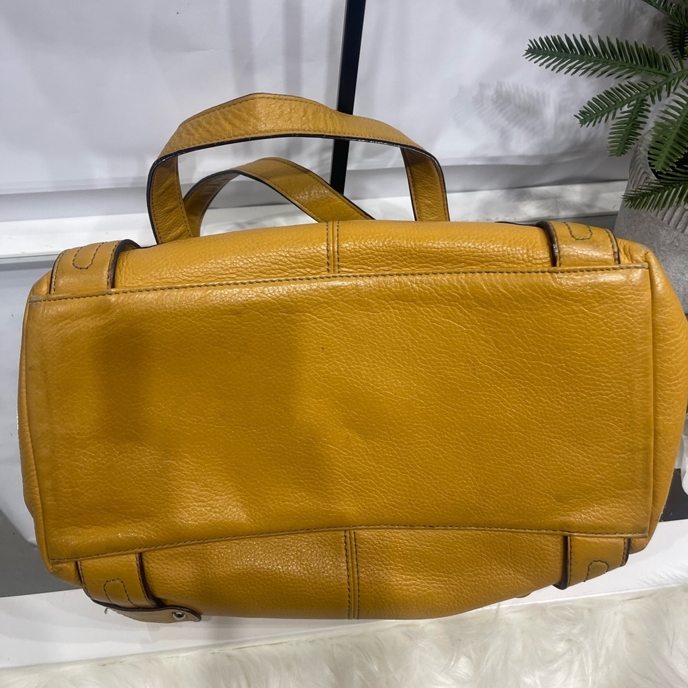 Tignanello Leather Bag - Picture 4 of 12